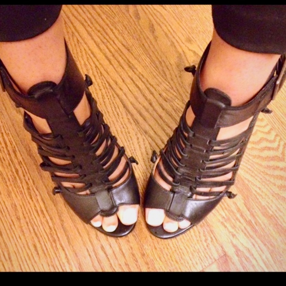 Elizabeth and James Heels size 8.5 Black